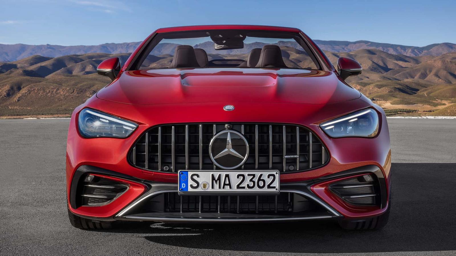 Πρεμιέρα για τη νέα Mercedes-AMG CLE 53 Cabriolet 